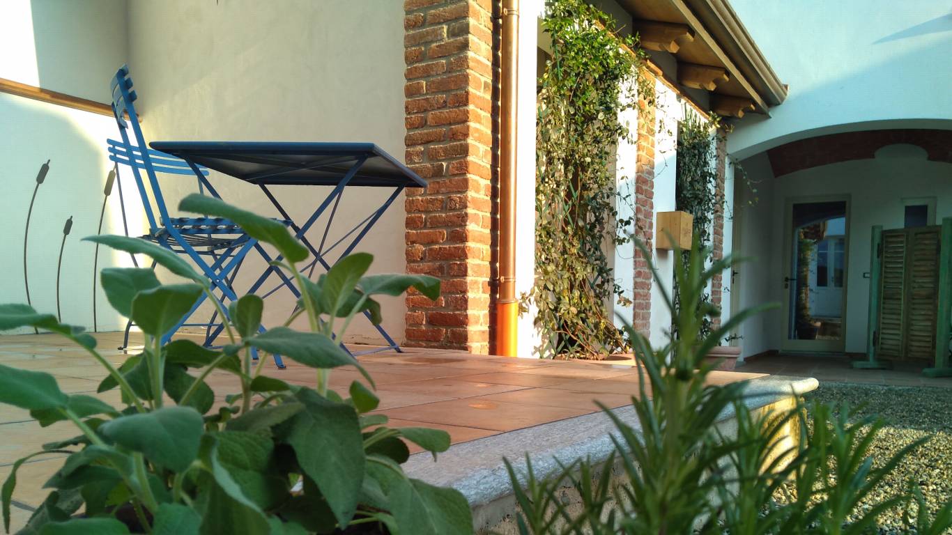 1-guest-house-canavese-acini-e-rose-IMG-20210423-185723